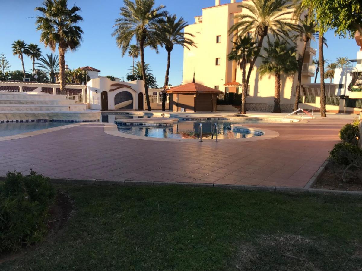 Estudio En Denia Con Piscina Y Wifi Privada, A 100 M Del Mar Eksteriør billede